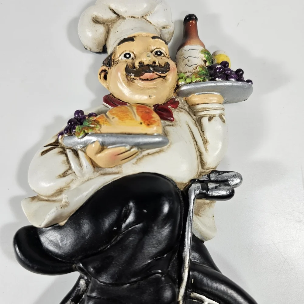 Model Chef Serving Fruit Wine Resin Wall Decor With Hanging Hook